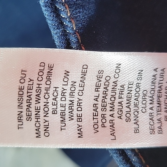 Chico's Perfect Stretch Girlfriend Slim Leg Ankle Jeans Size 16 - Picture 9 of 9